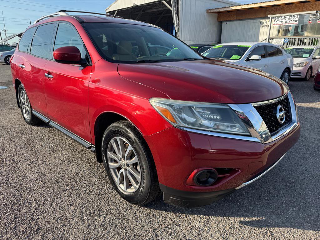 used 2014 Nissan Pathfinder car, priced at $4,500
