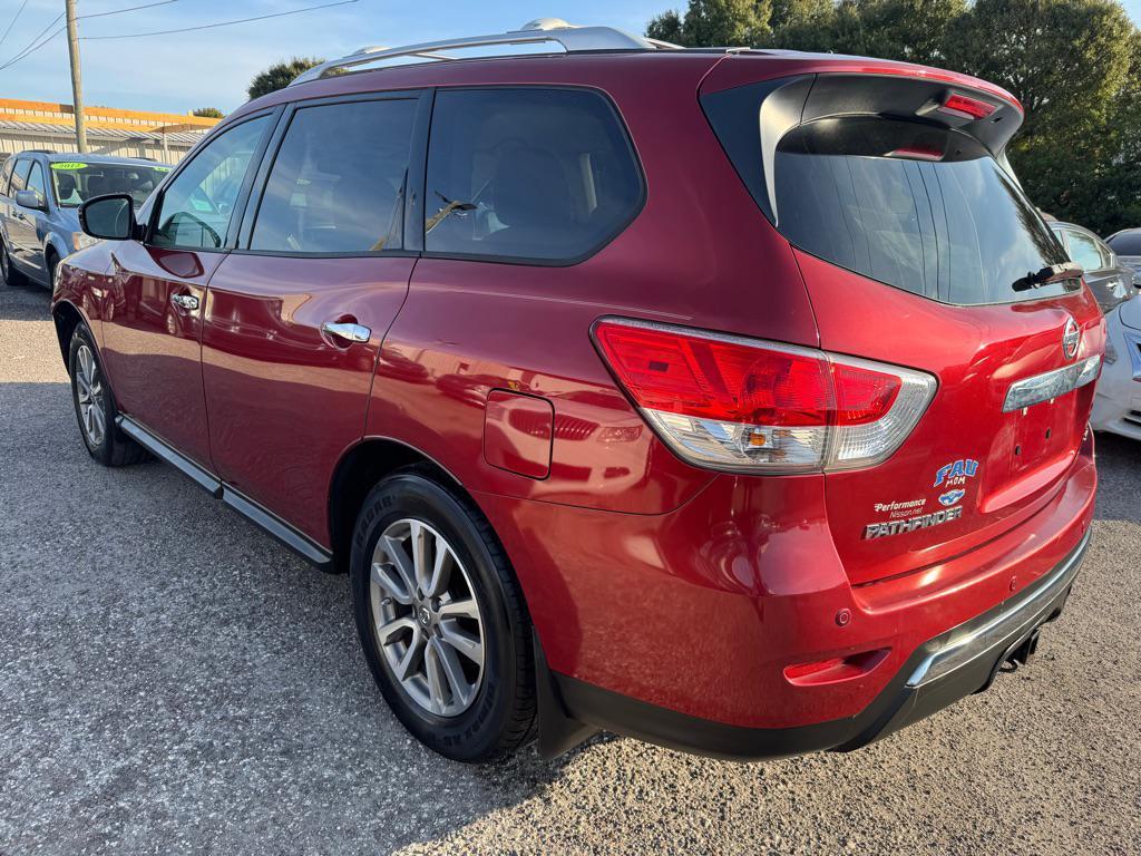 used 2014 Nissan Pathfinder car, priced at $4,500