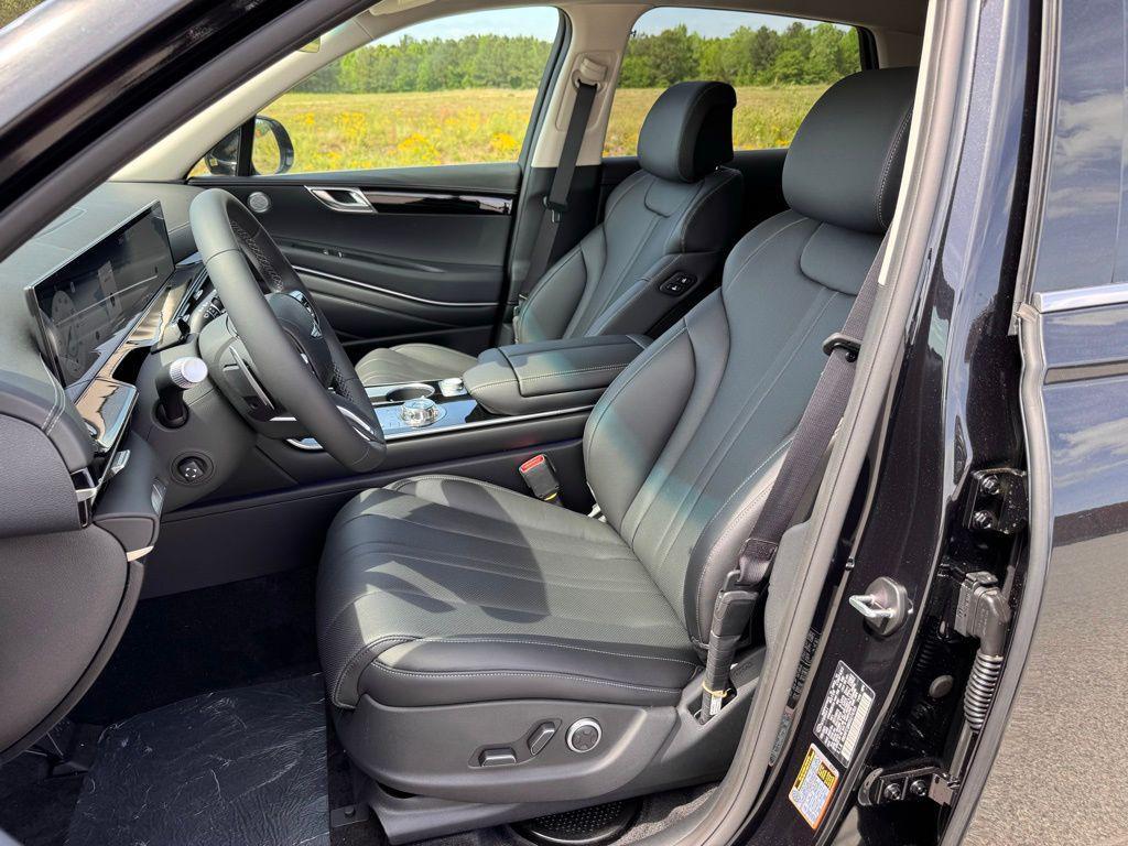 used 2025 Genesis GV80 car, priced at $58,002