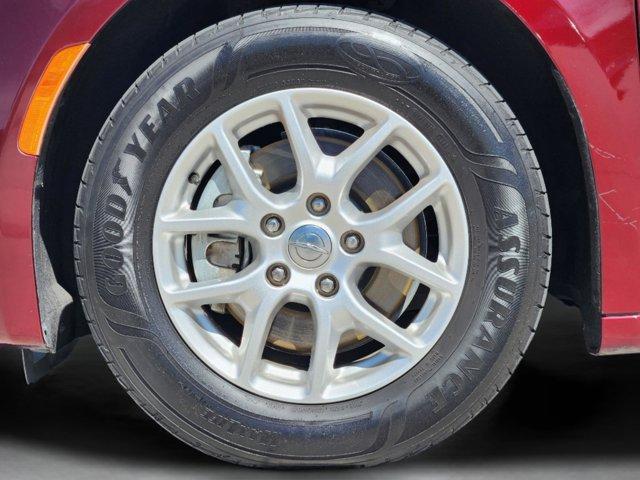 used 2017 Chrysler Pacifica car, priced at $10,131