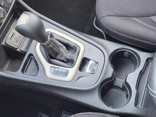 used 2015 Jeep Cherokee car, priced at $7,901