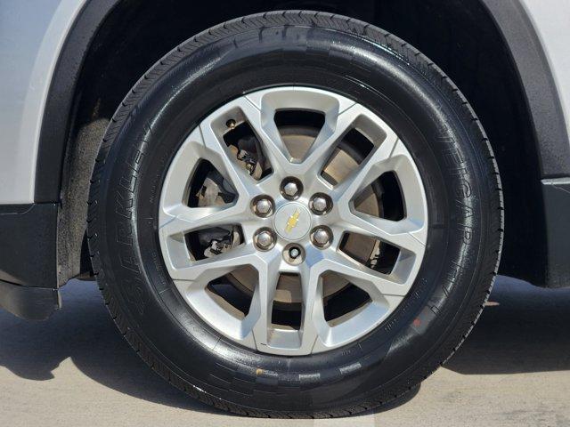 used 2021 Chevrolet Traverse car, priced at $13,988