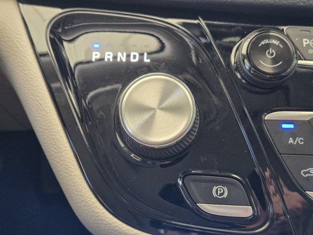 used 2018 Chrysler Pacifica car, priced at $16,788