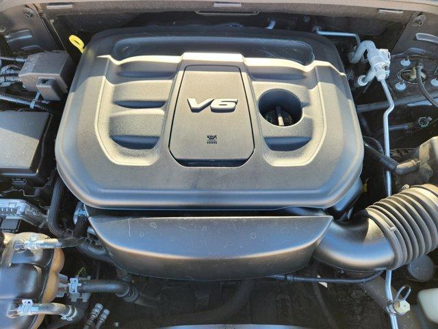 2017 Diamond Black Jeep Grand Cherokee