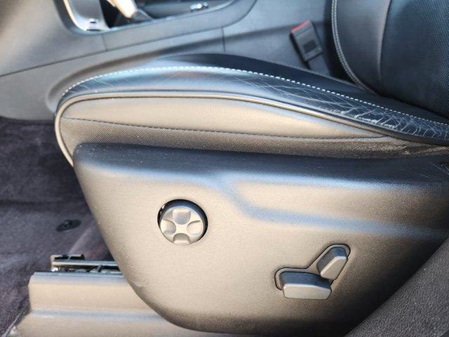 2017 Diamond Black Jeep Grand Cherokee