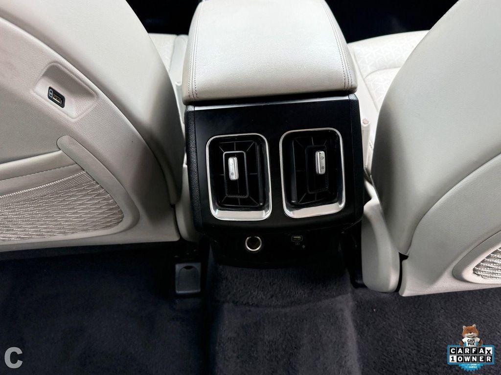 used 2022 Kia Sorento car, priced at $25,995