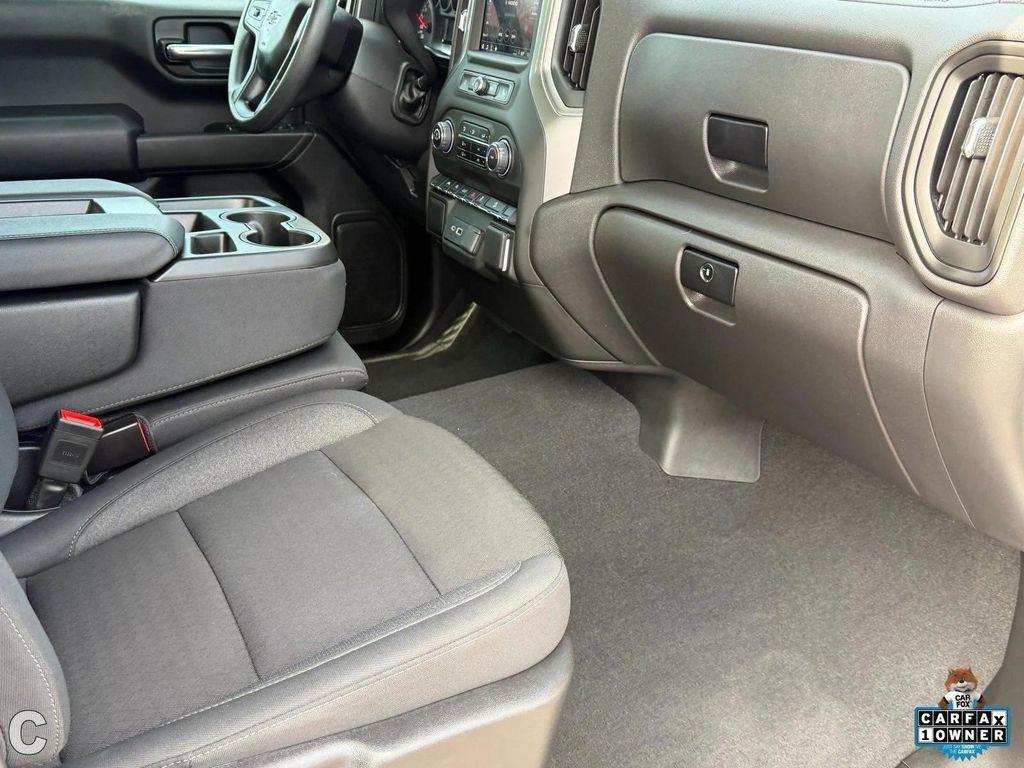 used 2025 Chevrolet Silverado 1500 car, priced at $43,988