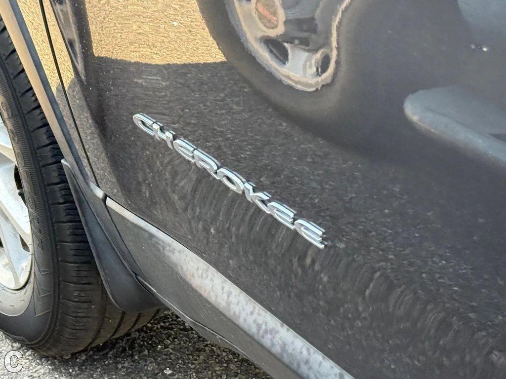 used 2018 Jeep Cherokee car, priced at $14,000