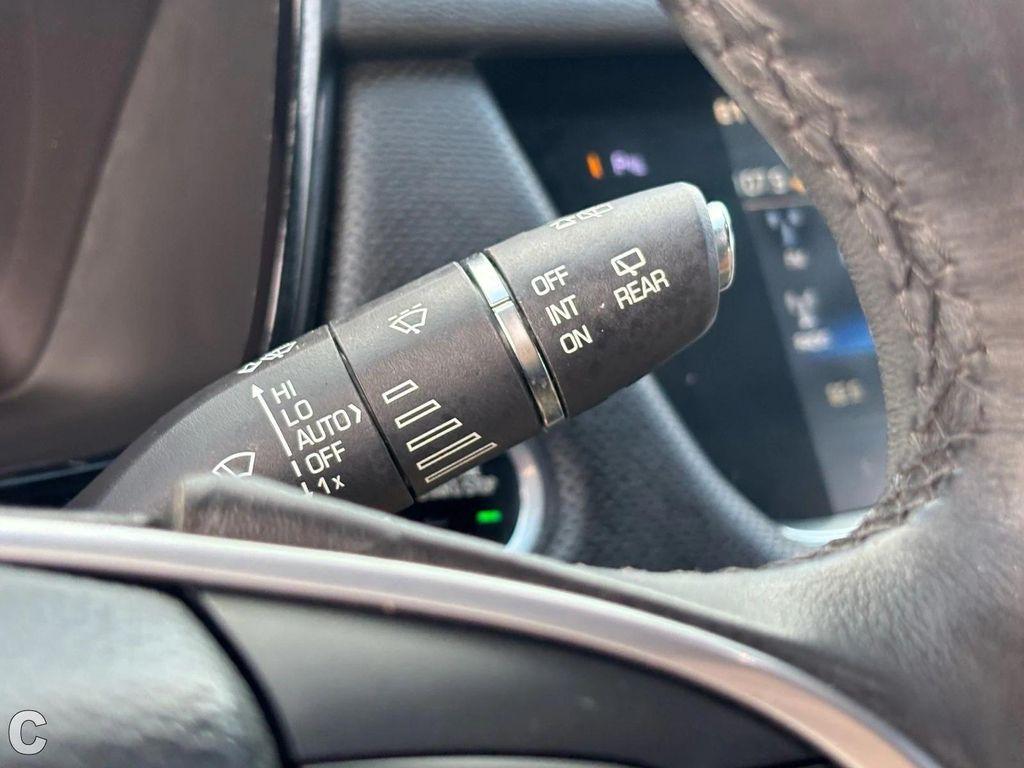 used 2017 Cadillac XT5 car, priced at $15,988