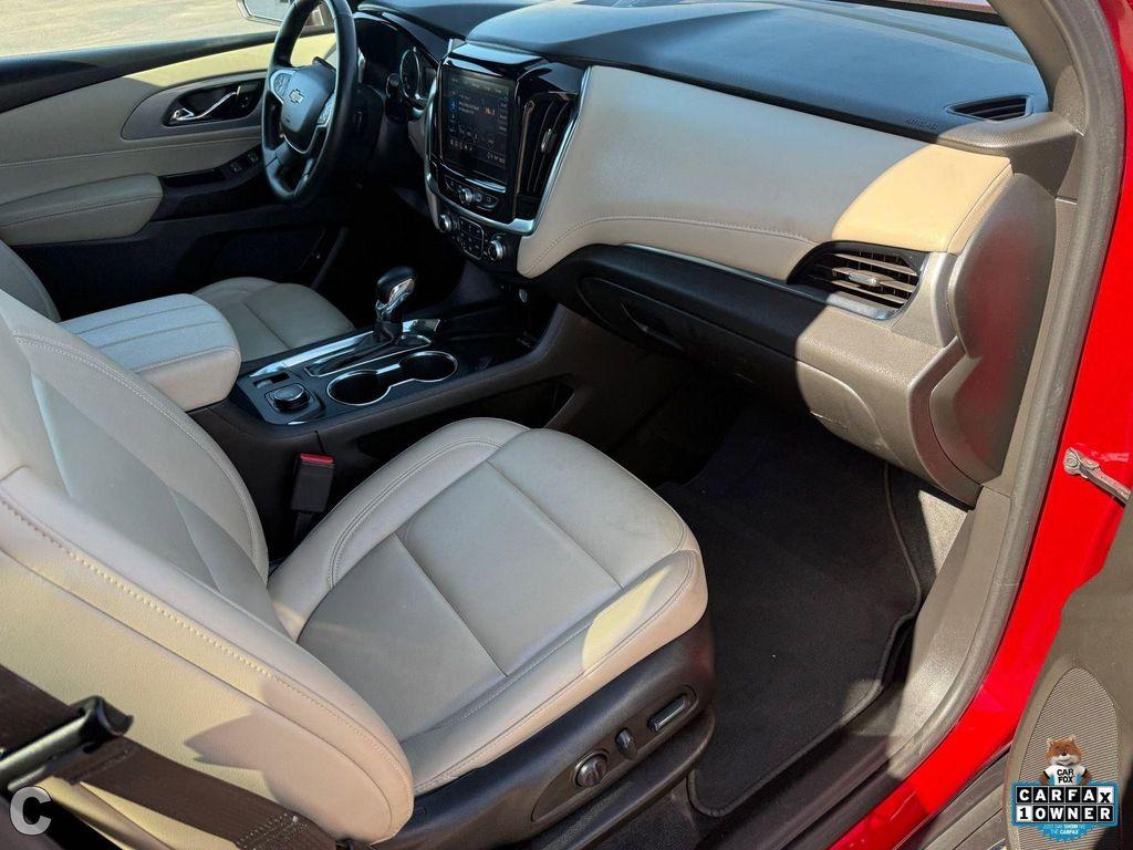 used 2023 Chevrolet Traverse car, priced at $27,474