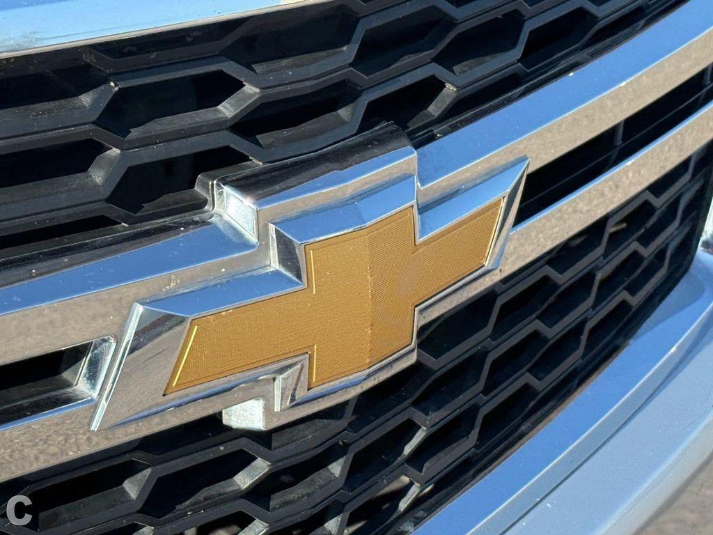 used 2020 Chevrolet Suburban car, priced at $22,995