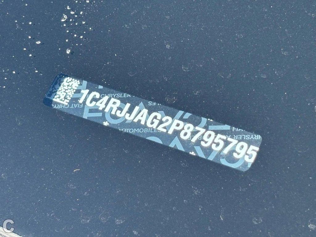 used 2023 Jeep Grand Cherokee L car, priced at $28,988