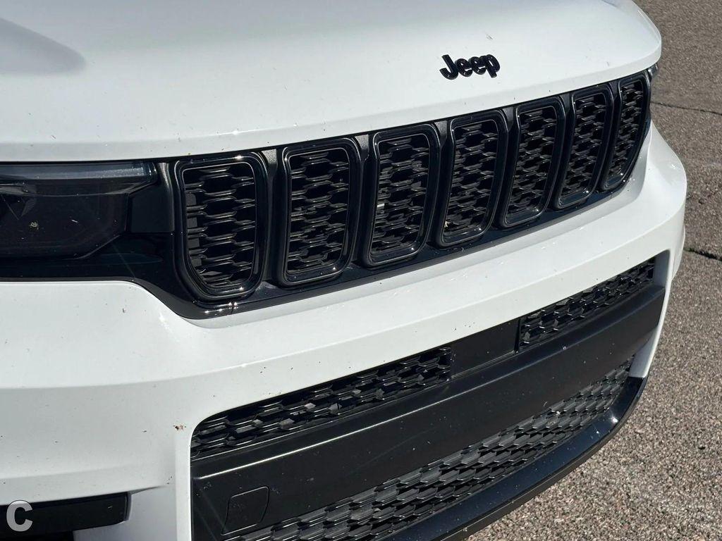 used 2023 Jeep Grand Cherokee L car, priced at $28,988