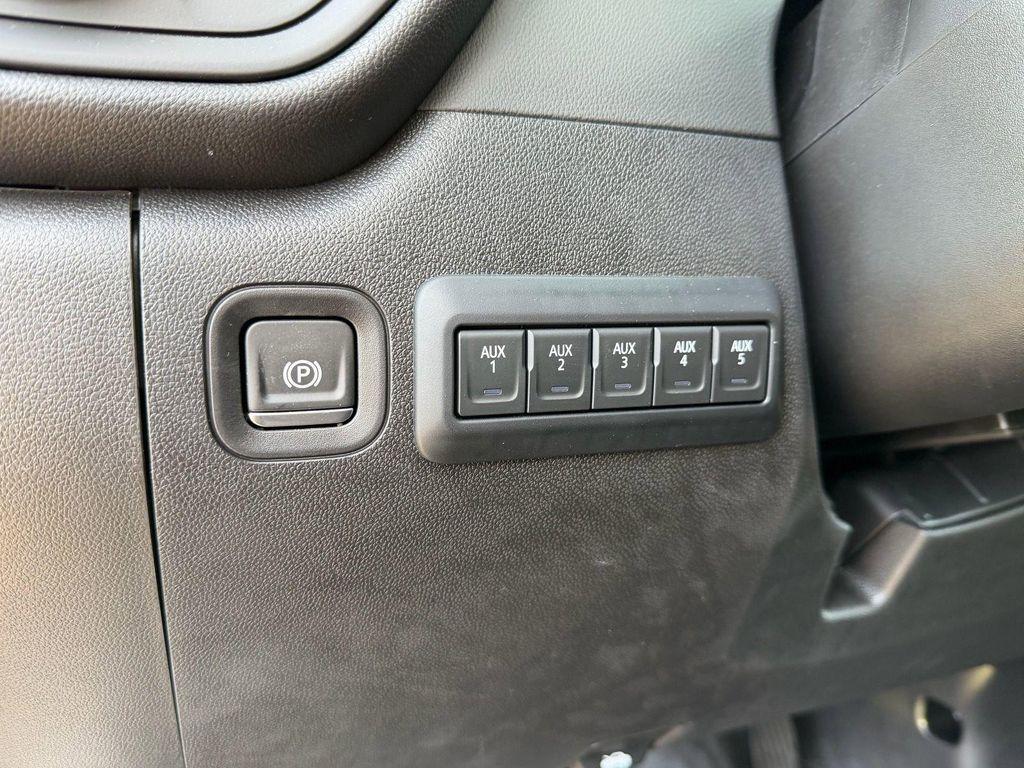 new 2025 Chevrolet Silverado 3500 car, priced at $77,104