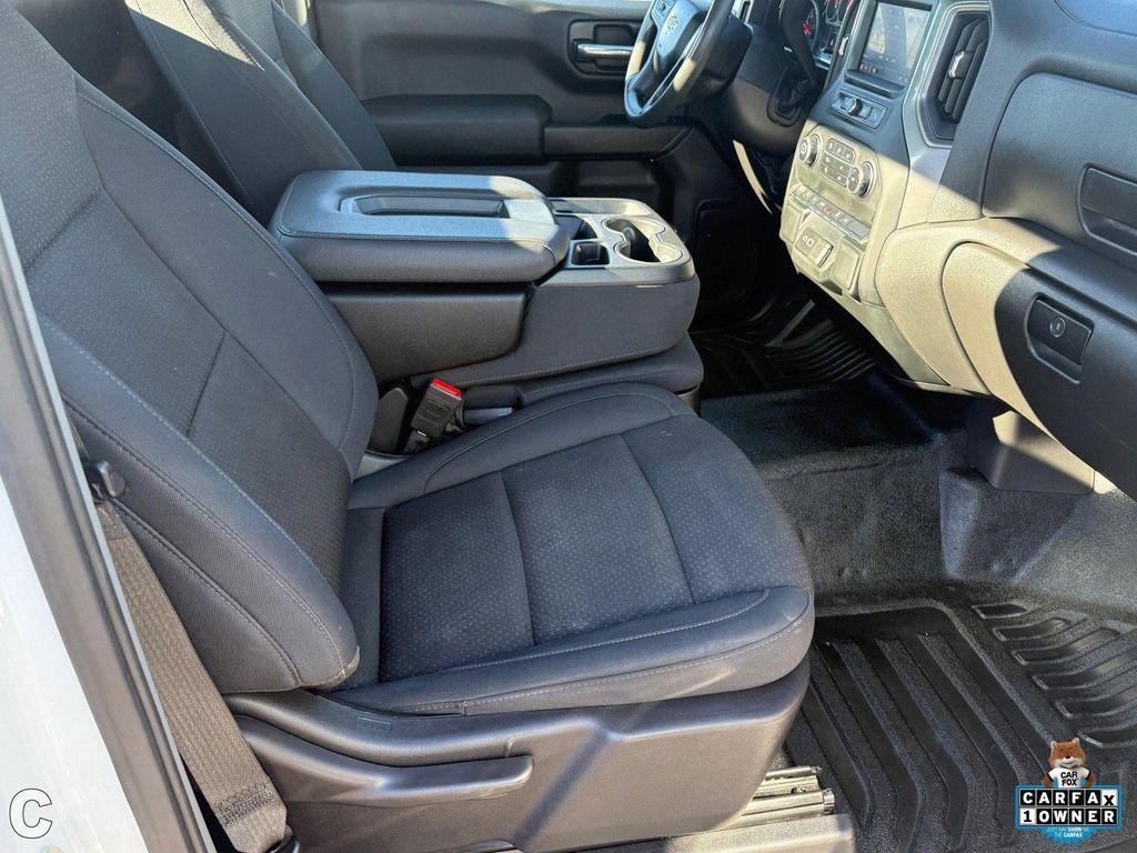 used 2024 Chevrolet Silverado 1500 car, priced at $25,689