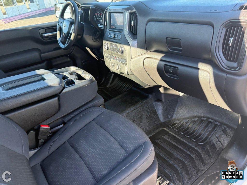 used 2024 Chevrolet Silverado 1500 car, priced at $25,689