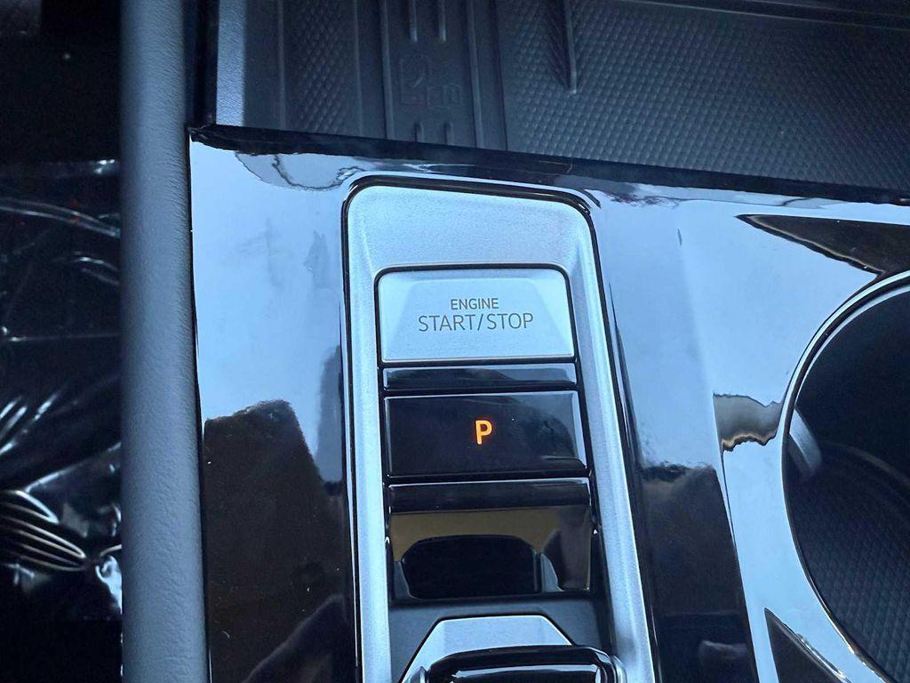 new 2026 Volkswagen Atlas car, priced at $50,870