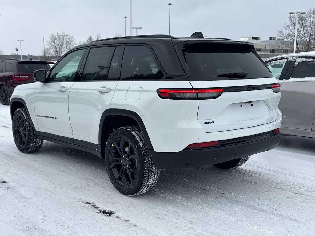 new 2025 Jeep Grand Cherokee car, priced at $51,699