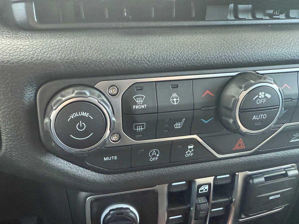 new 2026 Jeep Wrangler car, priced at $48,379