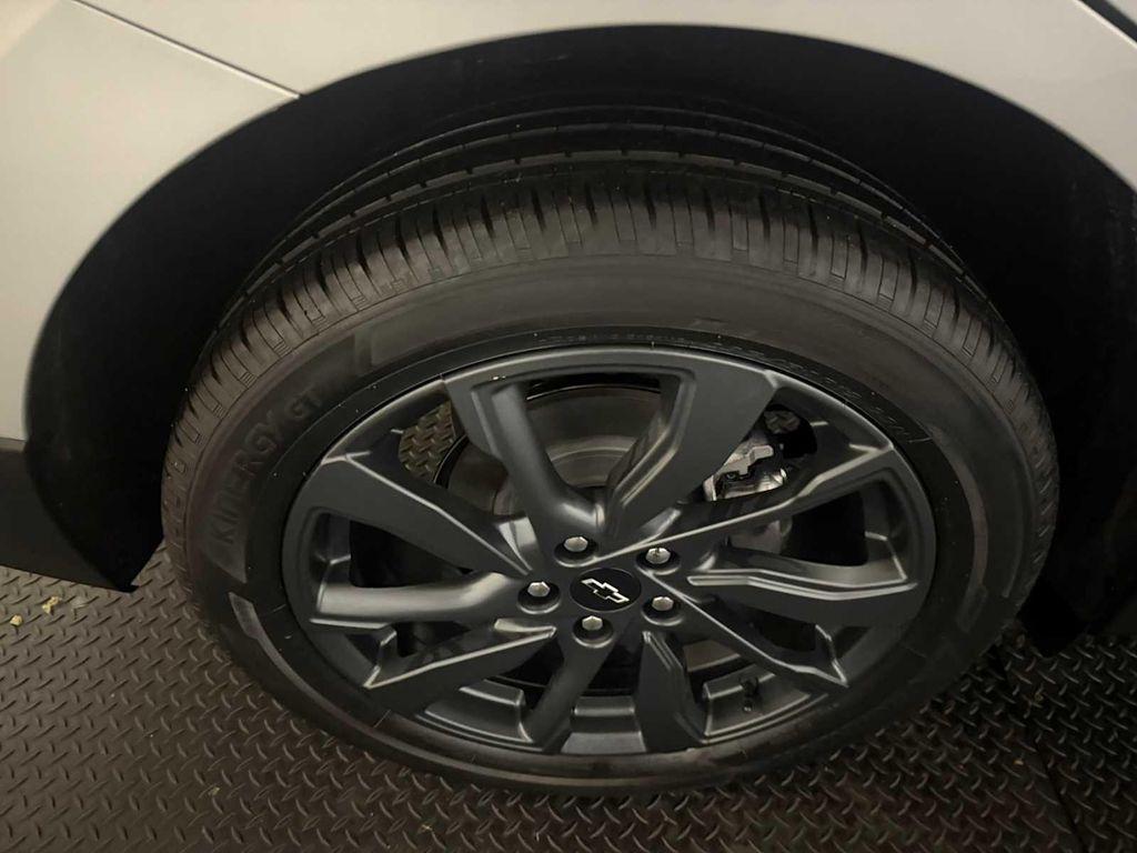 used 2022 Chevrolet Equinox car, priced at $24,897