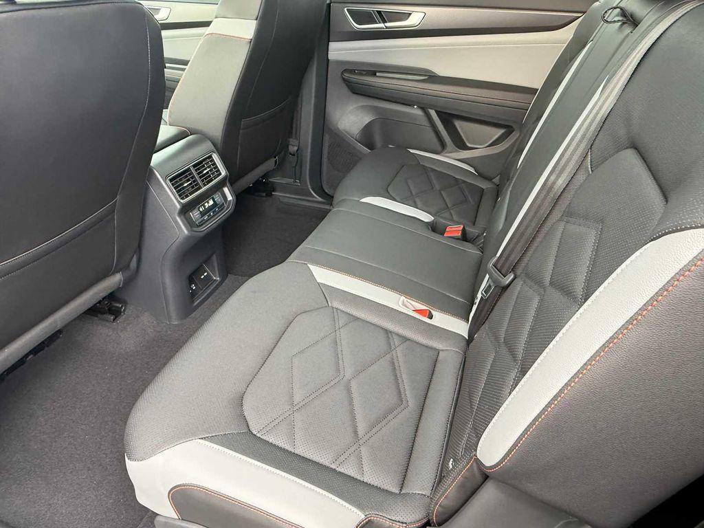 new 2026 Volkswagen Atlas car, priced at $51,175