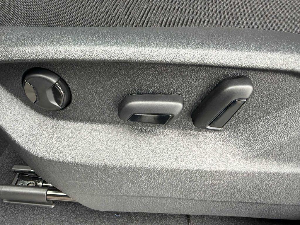 new 2026 Volkswagen Atlas car, priced at $51,175