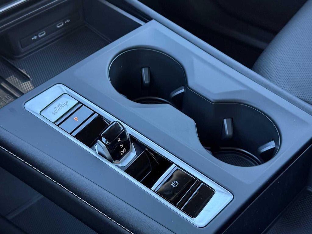 new 2026 Volkswagen Atlas car, priced at $44,756