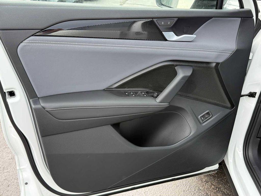 new 2026 Volkswagen Tiguan car, priced at $40,551