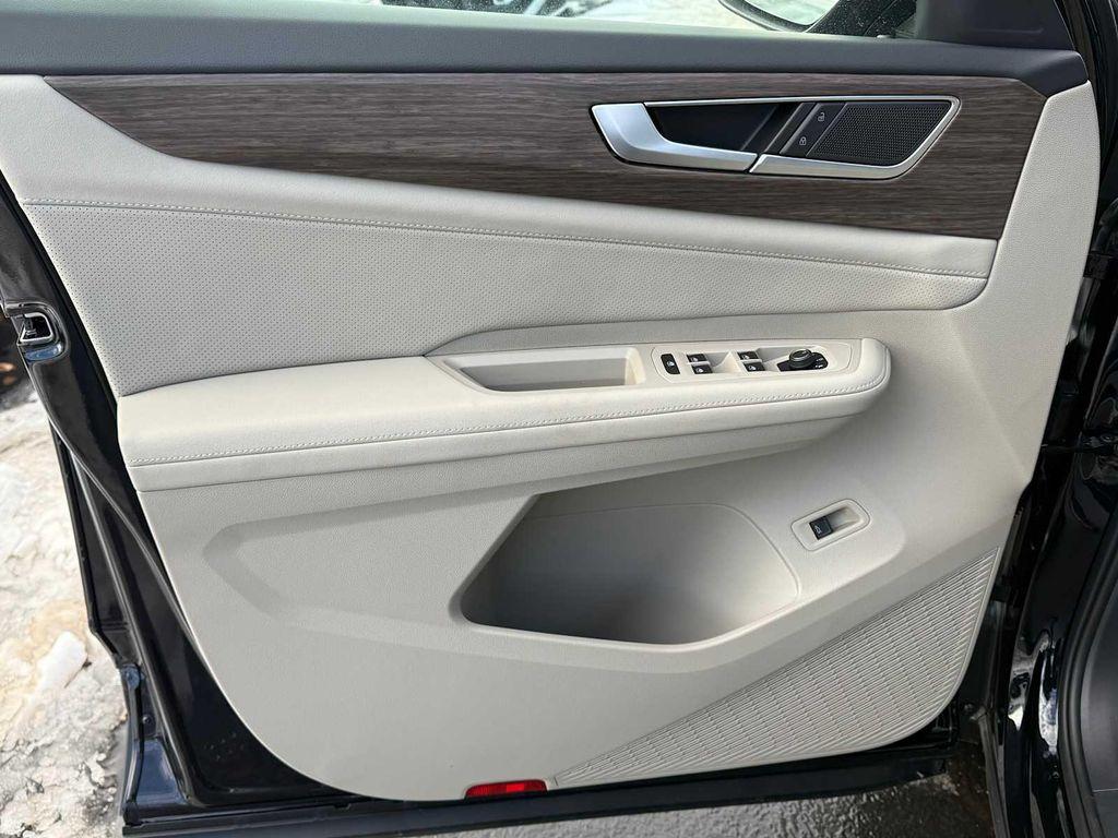 new 2026 Volkswagen Atlas car, priced at $50,433