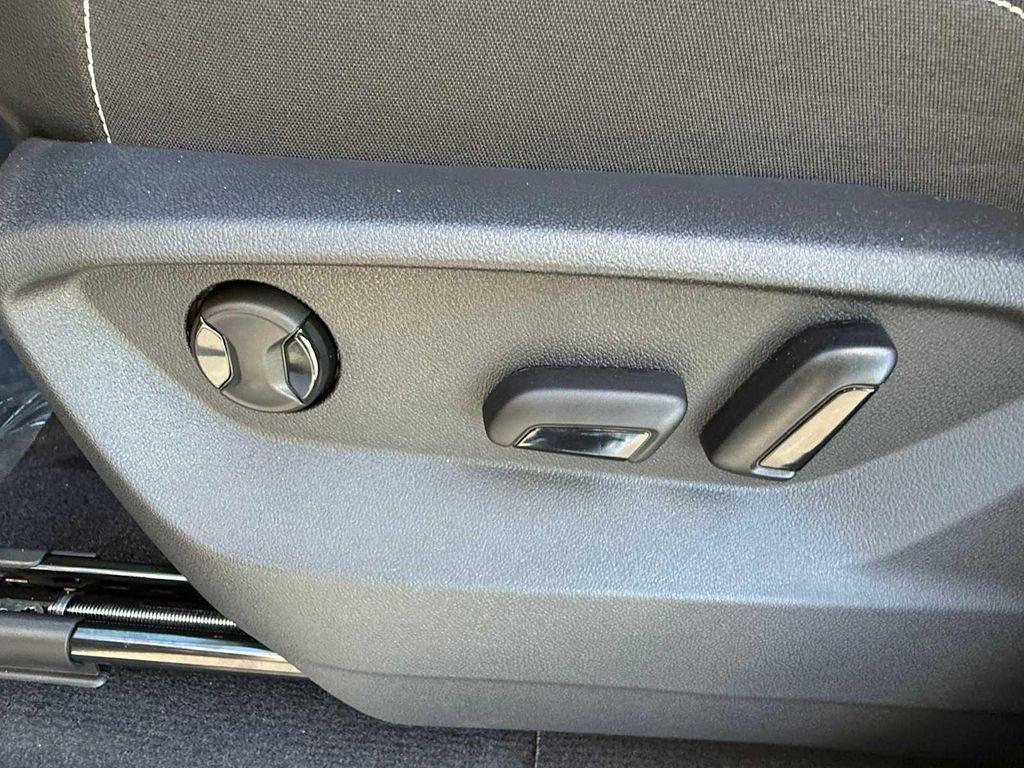 new 2026 Volkswagen Atlas car, priced at $50,680