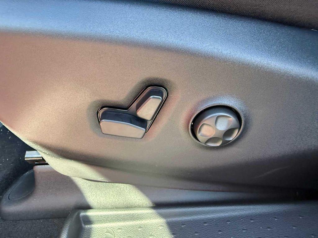 new 2026 Chrysler Pacifica car, priced at $49,885