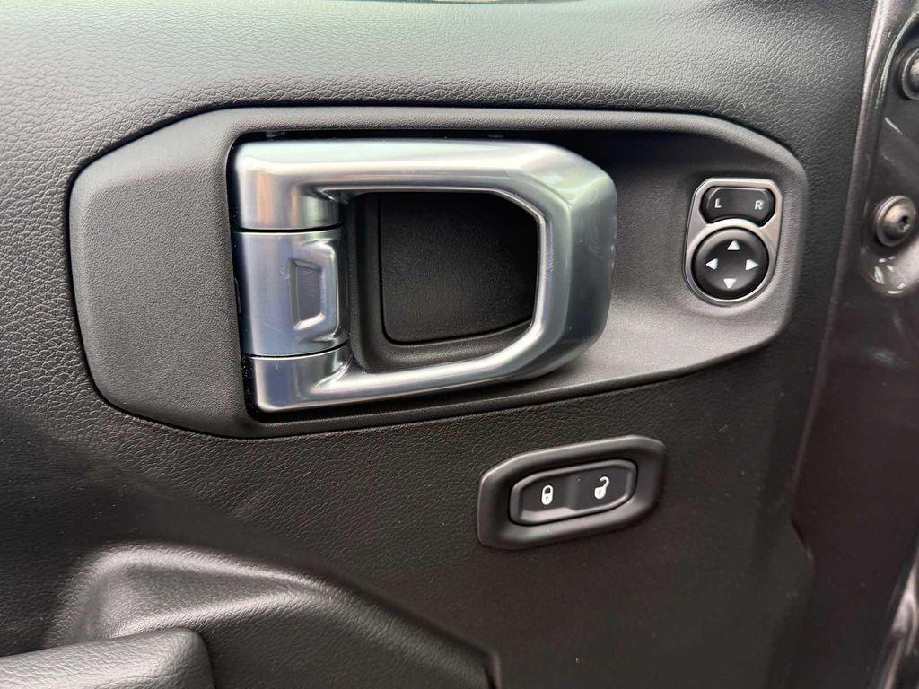 new 2026 Jeep Wrangler car, priced at $48,034