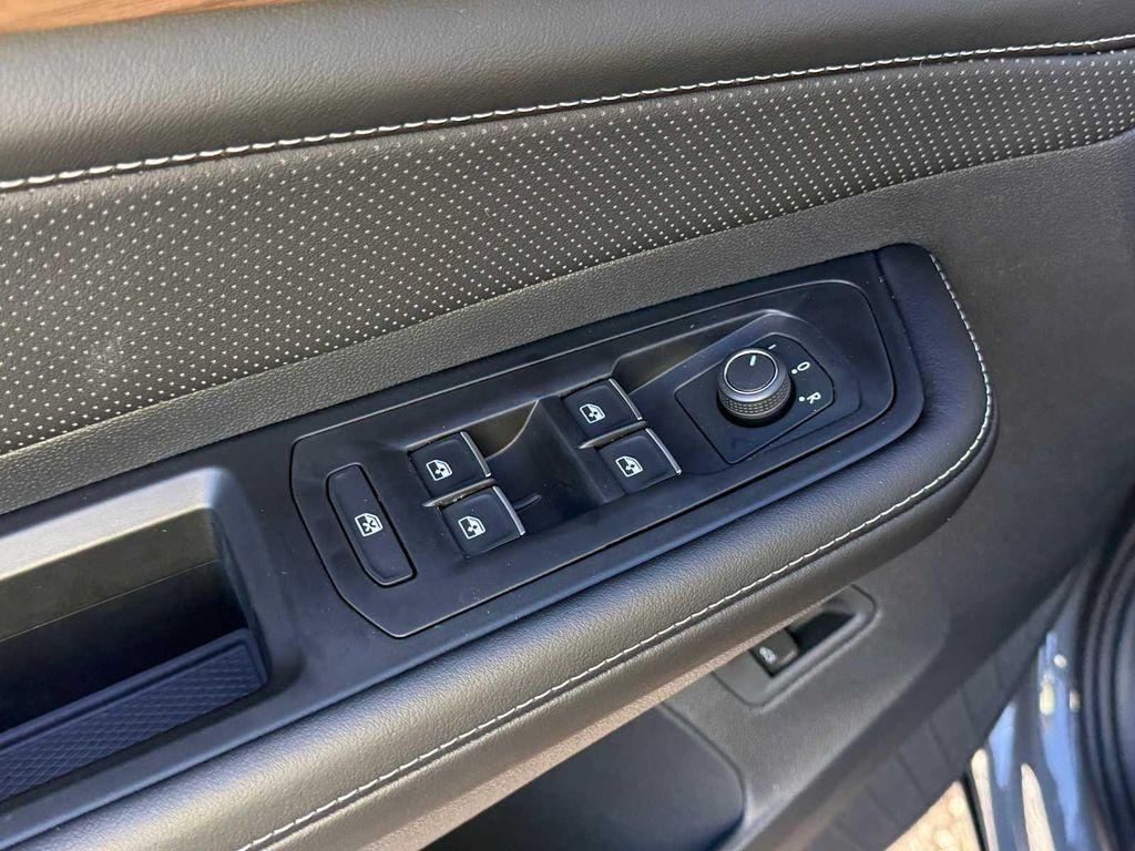 new 2026 Volkswagen Atlas car, priced at $52,425