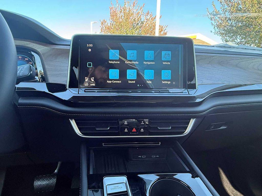 new 2026 Volkswagen Atlas car, priced at $52,425