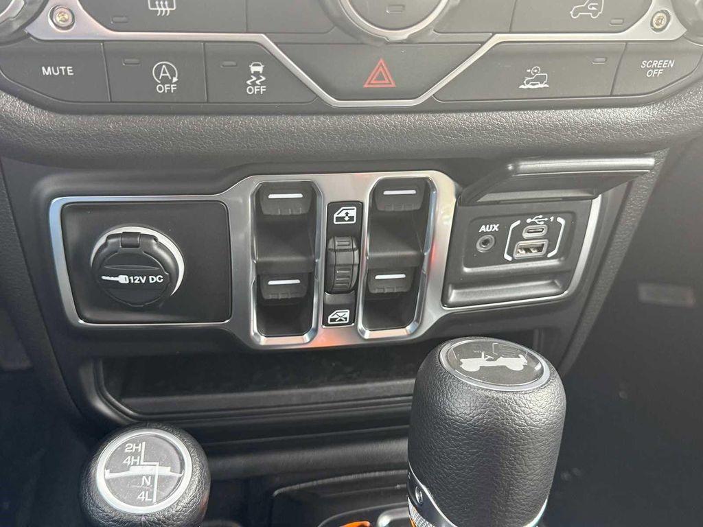 new 2026 Jeep Wrangler car, priced at $43,539