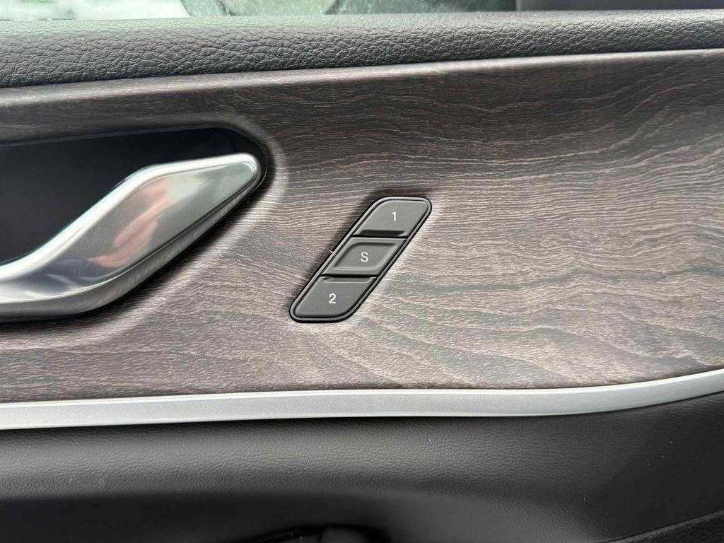 new 2025 Jeep Grand Cherokee car, priced at $53,140