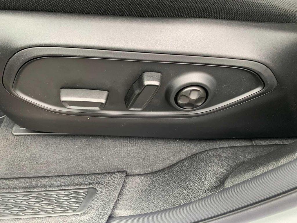 new 2025 Jeep Grand Cherokee car, priced at $40,679