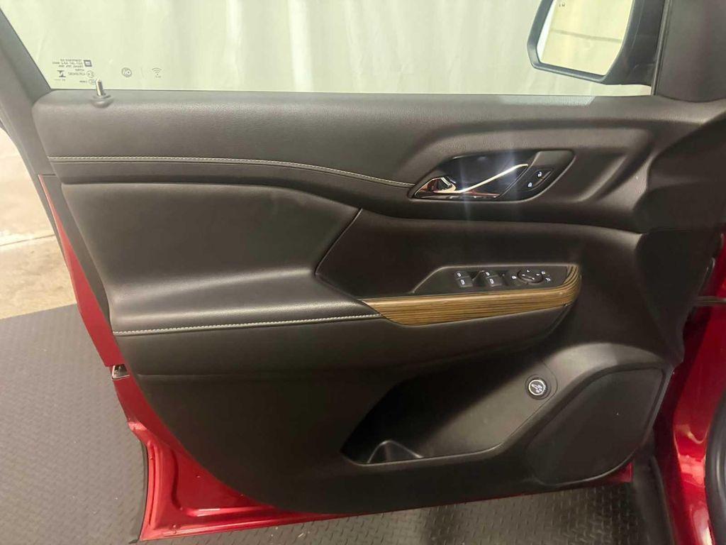 used 2023 GMC Acadia car, priced at $29,490