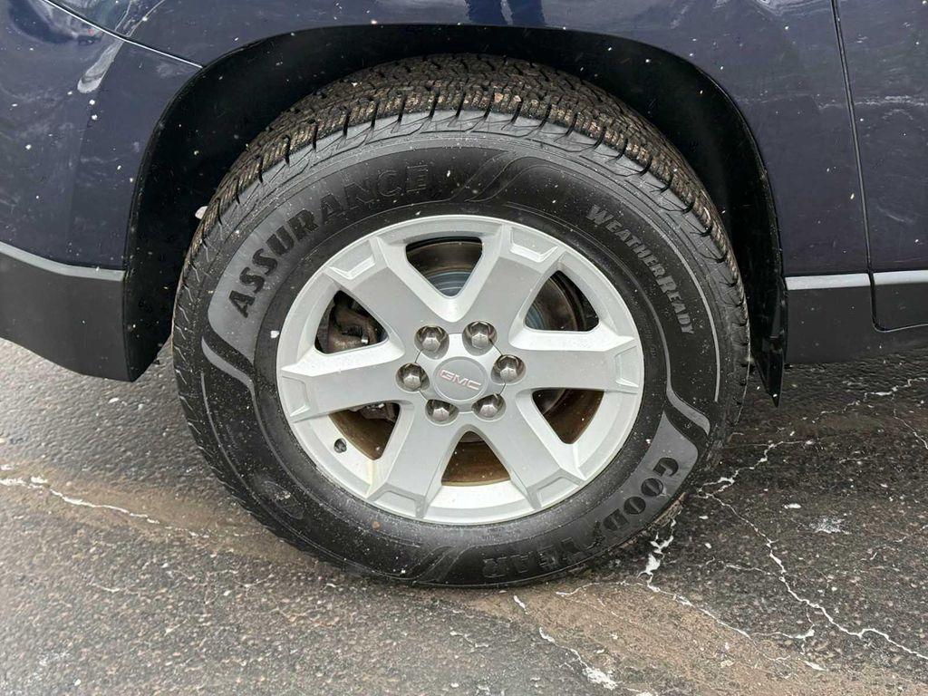 used 2015 GMC Acadia car, priced at $12,842