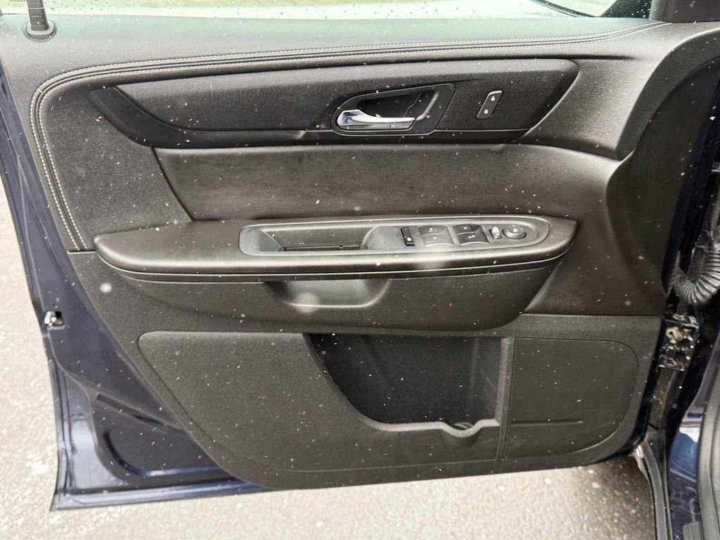 used 2015 GMC Acadia car, priced at $12,842