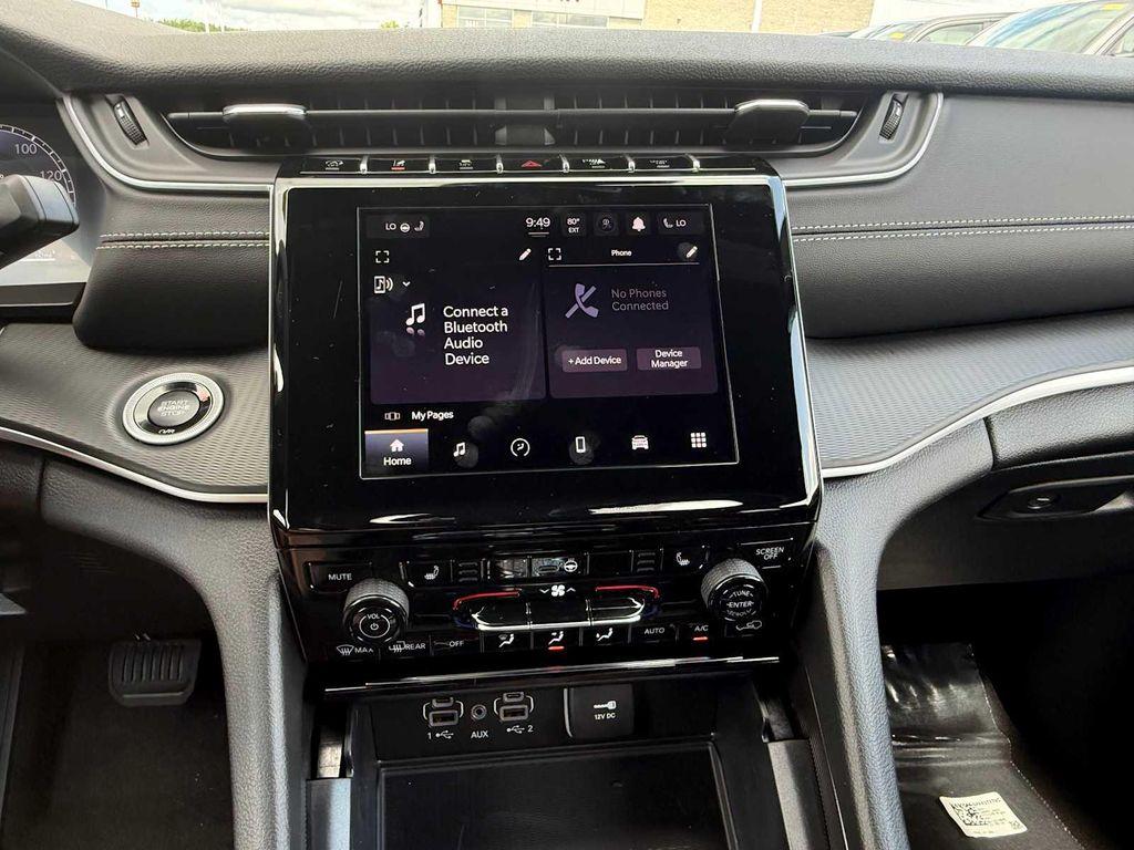 new 2025 Jeep Grand Cherokee car, priced at $44,954