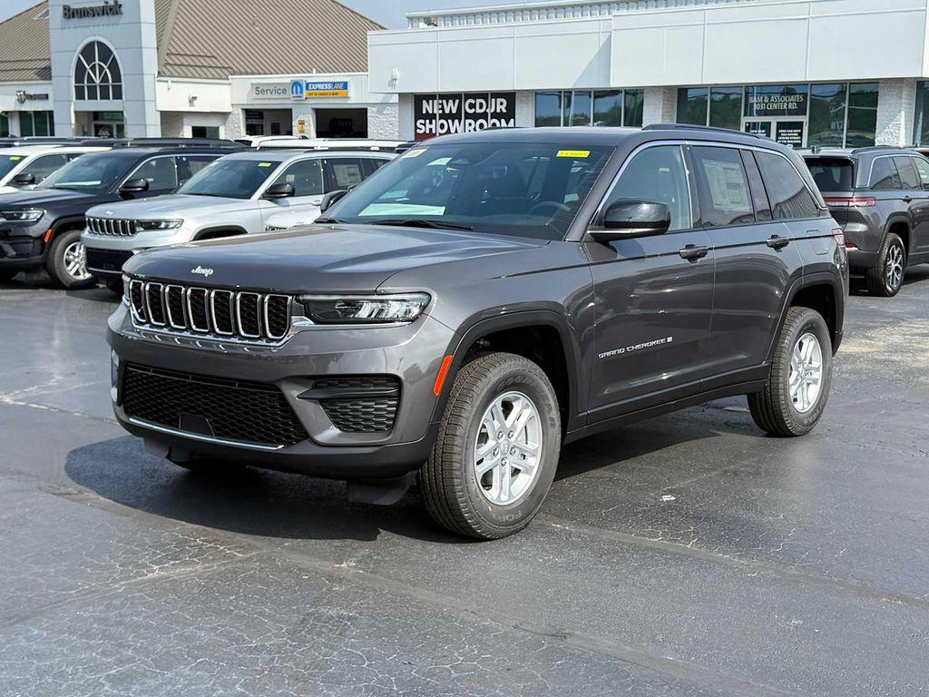 new 2025 Jeep Grand Cherokee car, priced at $43,420