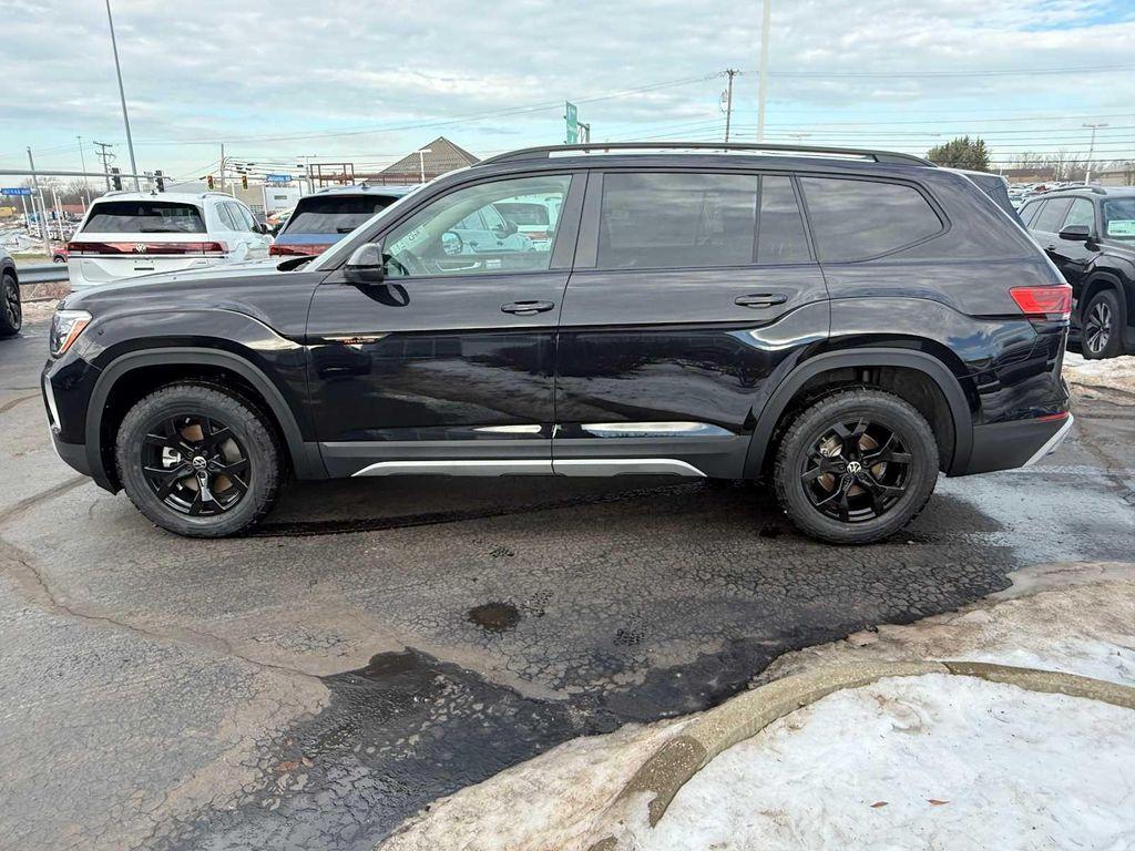 new 2026 Volkswagen Atlas car, priced at $49,321
