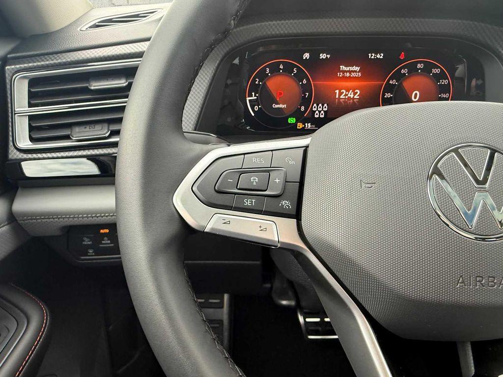 new 2026 Volkswagen Atlas car, priced at $49,321