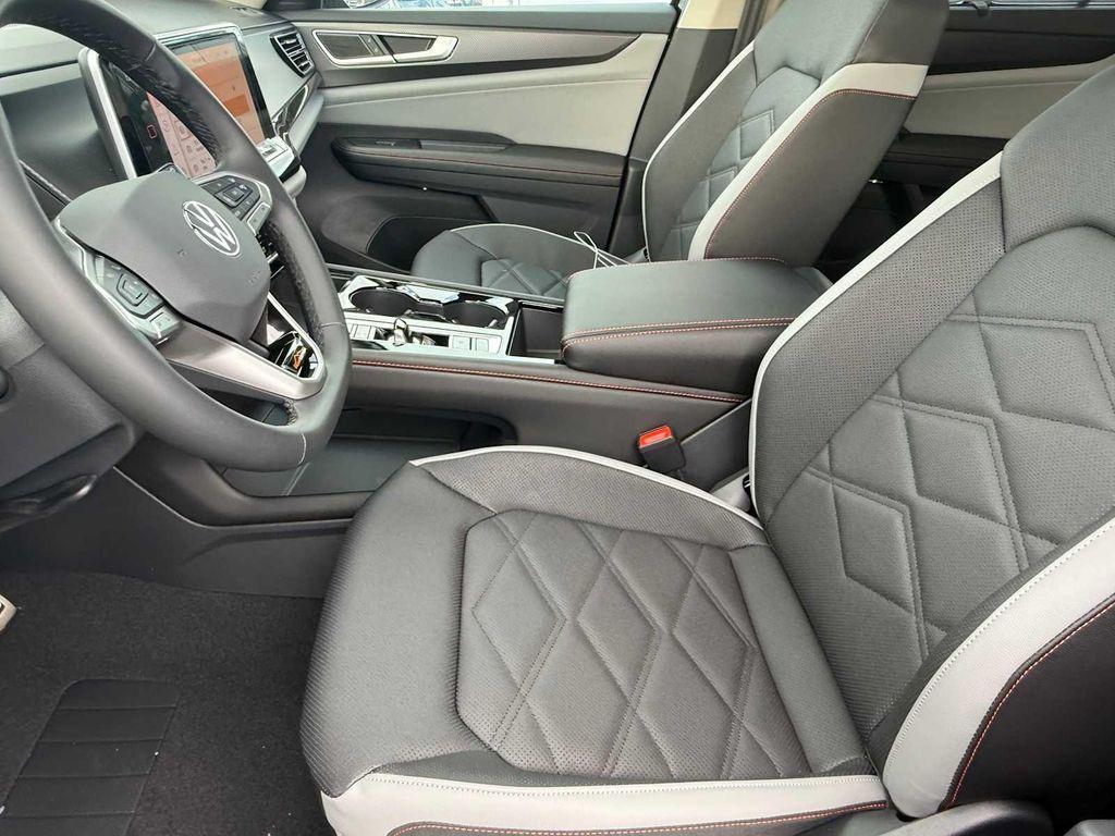 new 2026 Volkswagen Atlas car, priced at $49,321
