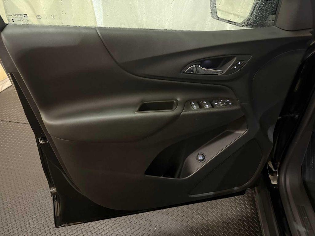 used 2024 Chevrolet Equinox car, priced at $21,978