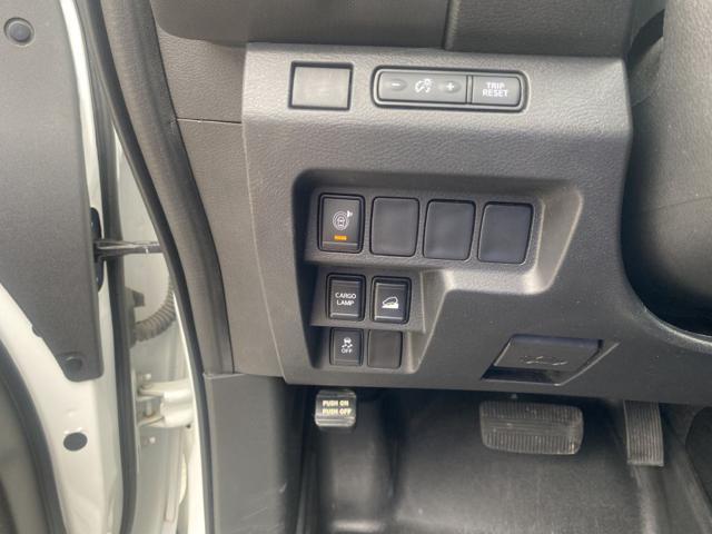used 2022 Nissan Frontier car, priced at $21,495