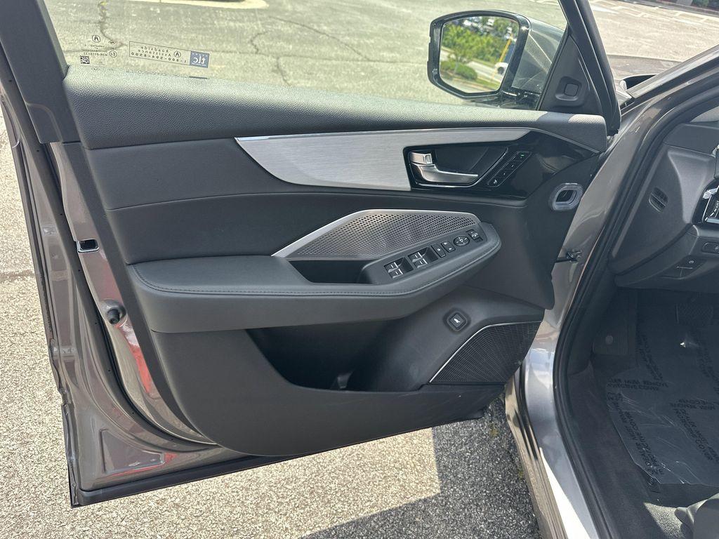 used 2024 Acura MDX car, priced at $40,889