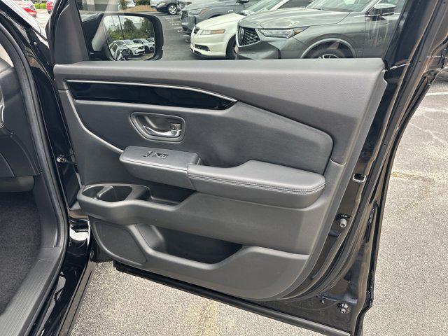 used 2023 Honda Pilot car, priced at $39,987