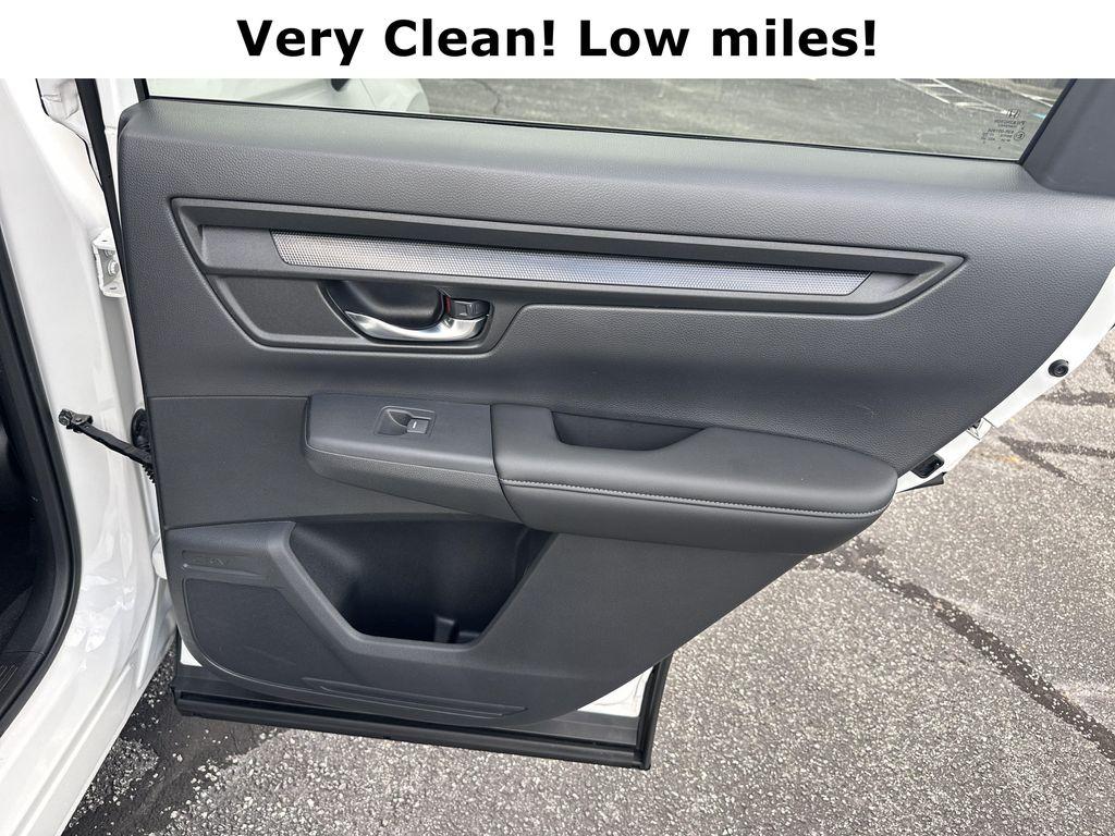 used 2025 Honda CR-V car, priced at $35,889